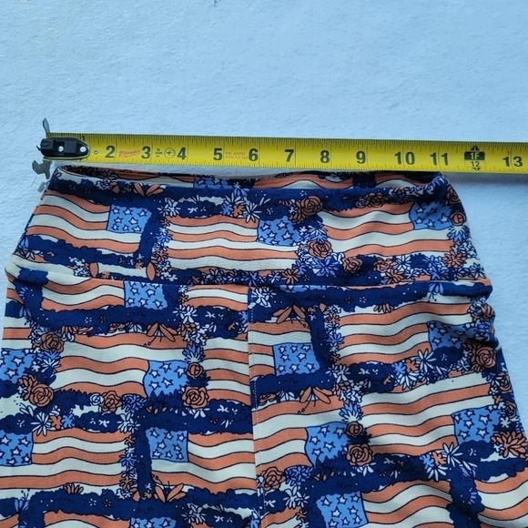 LuLaRoe OS Leggings USA AMERICA BLACK Military LE Flag STAR Patriotic Stretch - Picture 2 of 10
